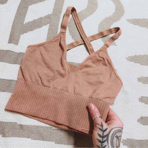 ❌SOLD❌Free People movement good karma crop nude pink sports bra top XS / S - Picture 2 of 6